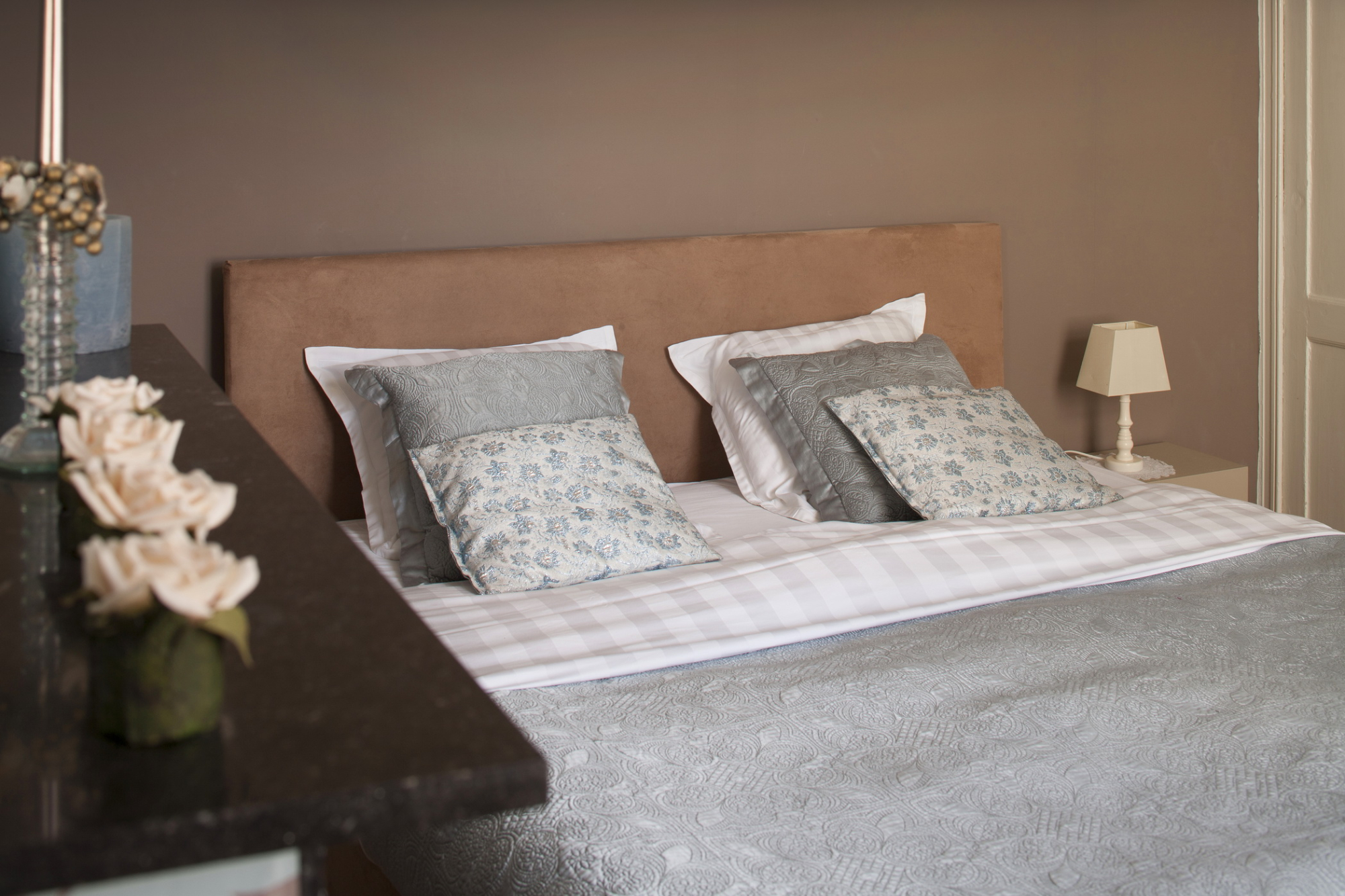 Room bed
